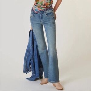 Anthropologie Pilcro Bootcut Jeans 30